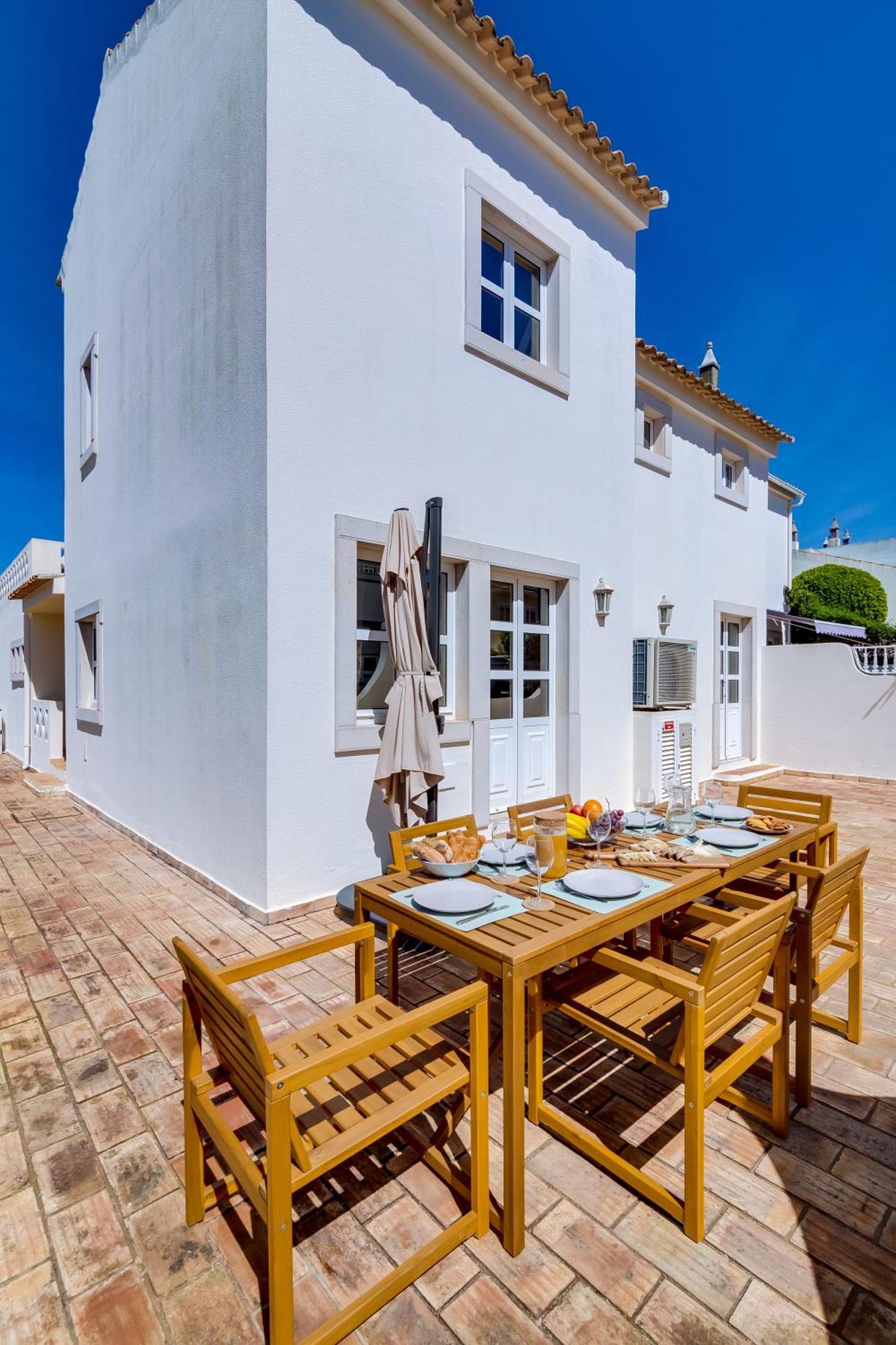 Villa Oliveiras De Vilamoura By The Portuguese Butler Quarteira Esterno foto